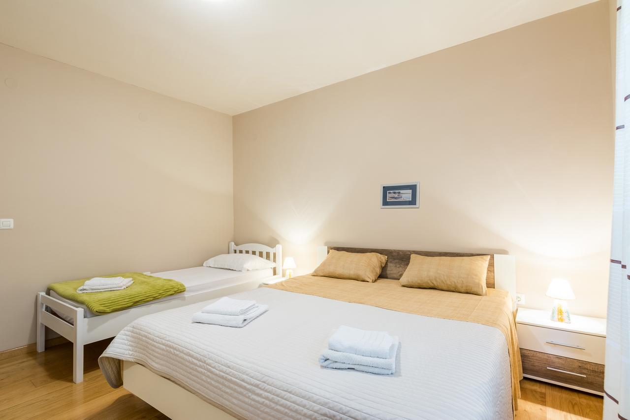 Apartment Jeger ปอฟเลียนา ภายนอก รูปภาพ
