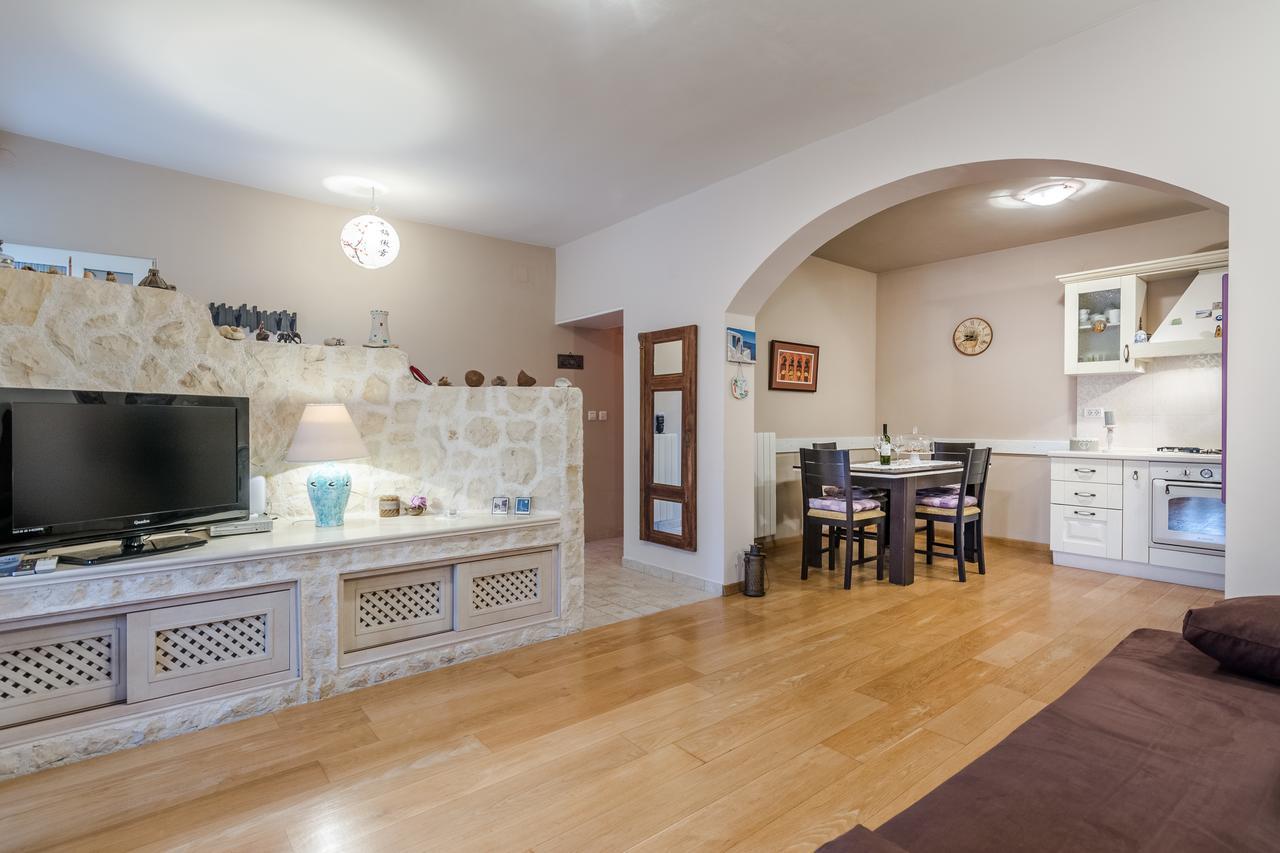 Apartment Jeger ปอฟเลียนา ภายนอก รูปภาพ